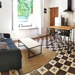 https://joli-logement-centre-ville-avec-clim.fr-provencehotel.com
