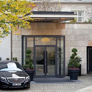 https://mandarin-oriental-prague.praguehotelsweb.com